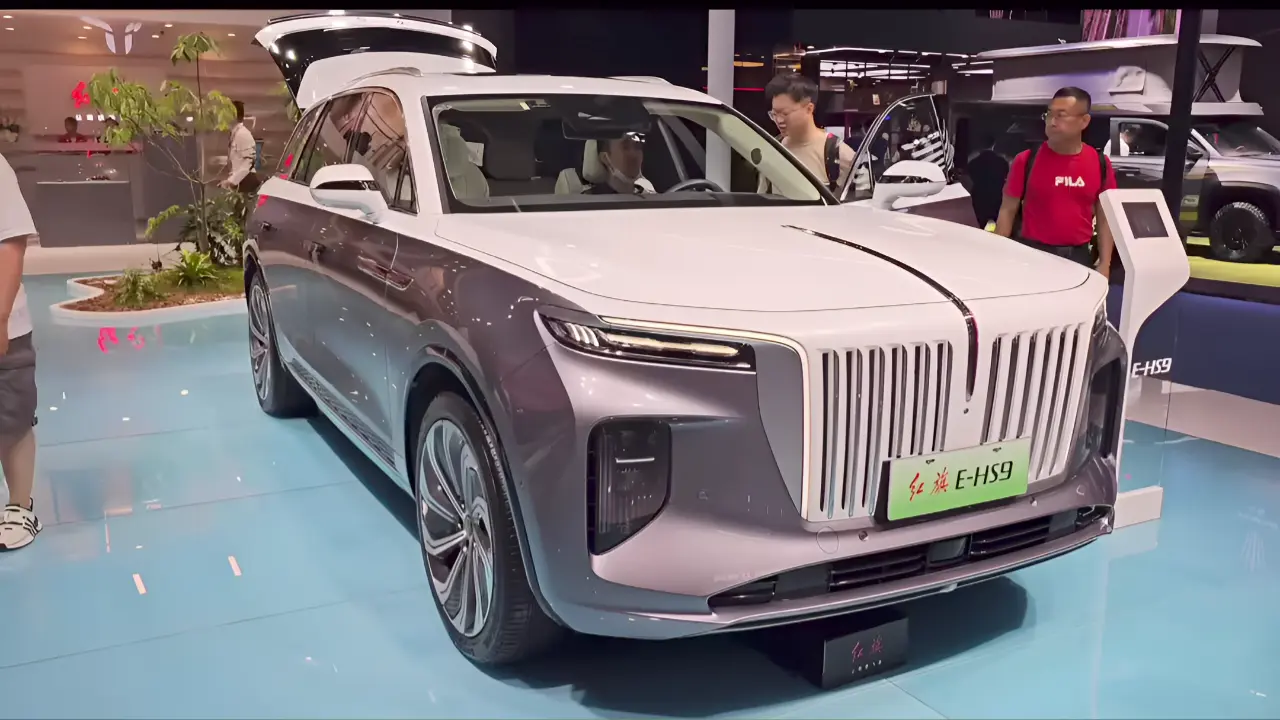 Hongqi EHS9